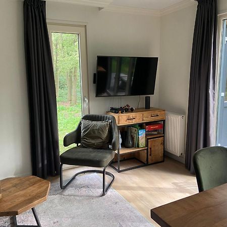 Vakantiepark De Ossenberg 오버베르그 외부 사진