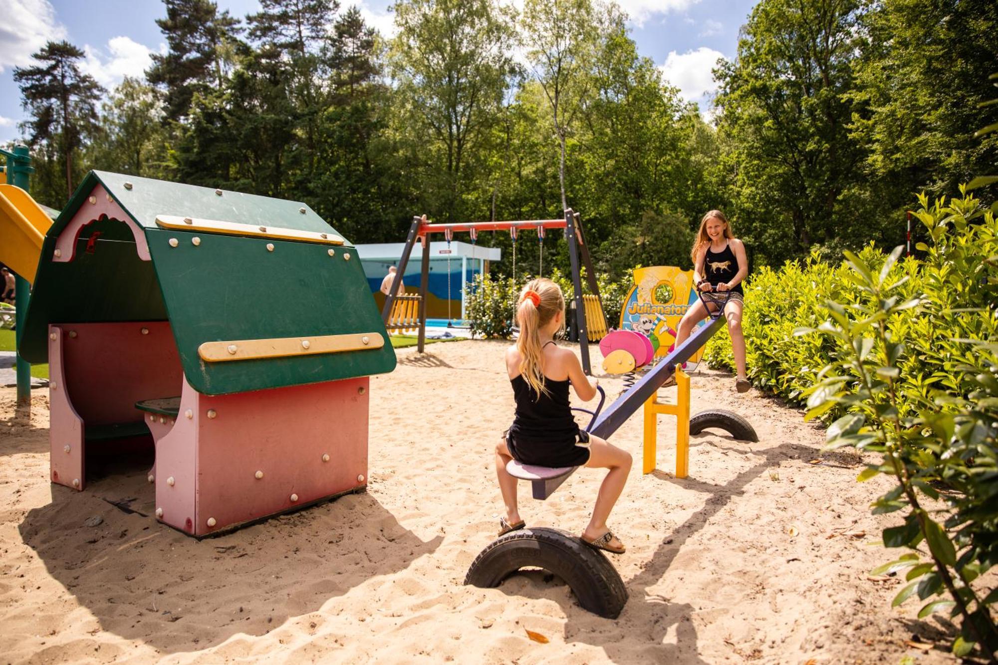 Vakantiepark De Ossenberg 오버베르그 외부 사진