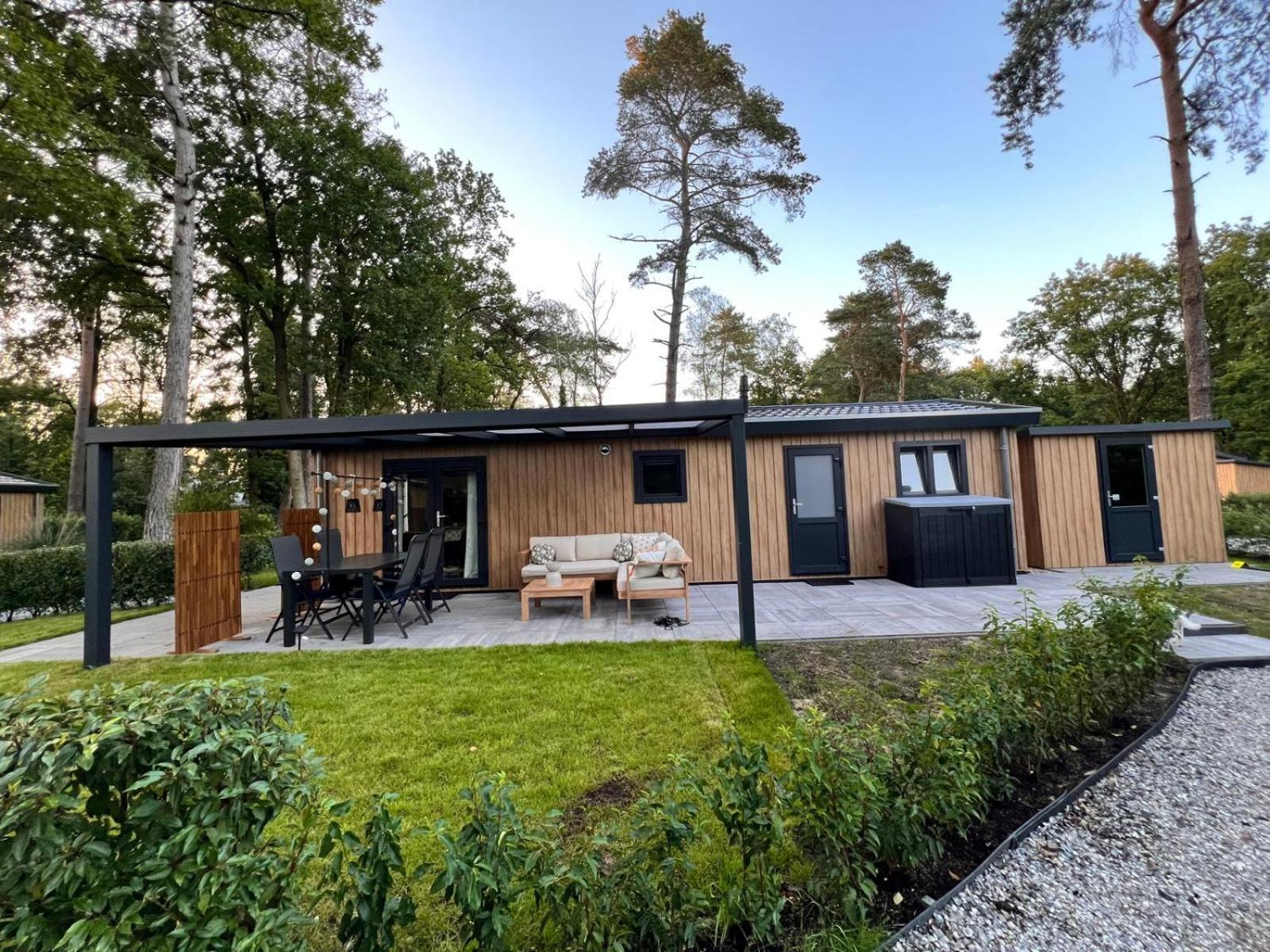 Vakantiepark De Ossenberg 오버베르그 외부 사진